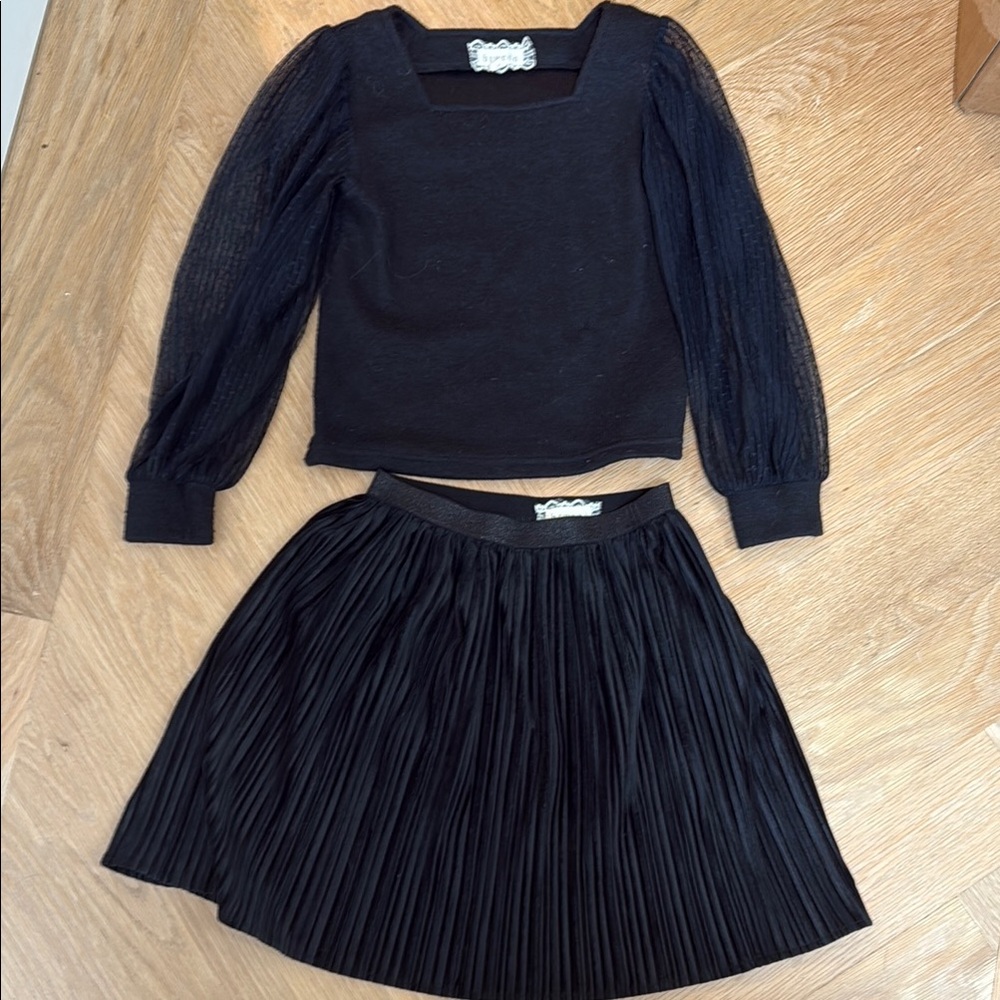 BTWEEN (Nordstrom) Black Sheer Sleeve Top and Pleated Skirt Set. Kids Sz 10.